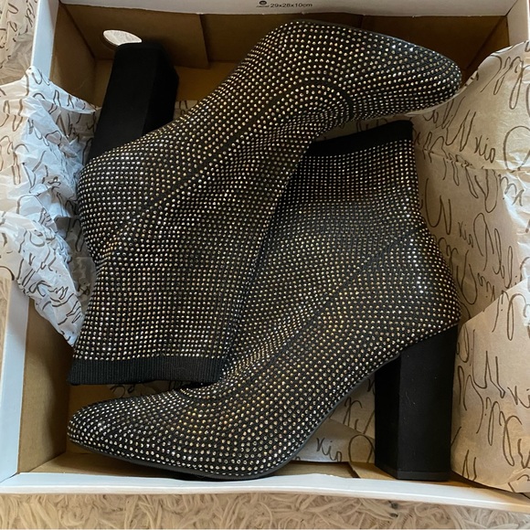 NWT/NIB WILD PAIR Baybe Bling Sock Bootie size 8 - Picture 7 of 9